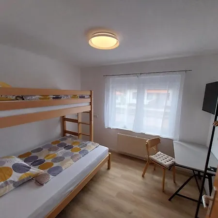 Gemuetliche In Steinberg Am Fuer Arbeit & Urlaub
